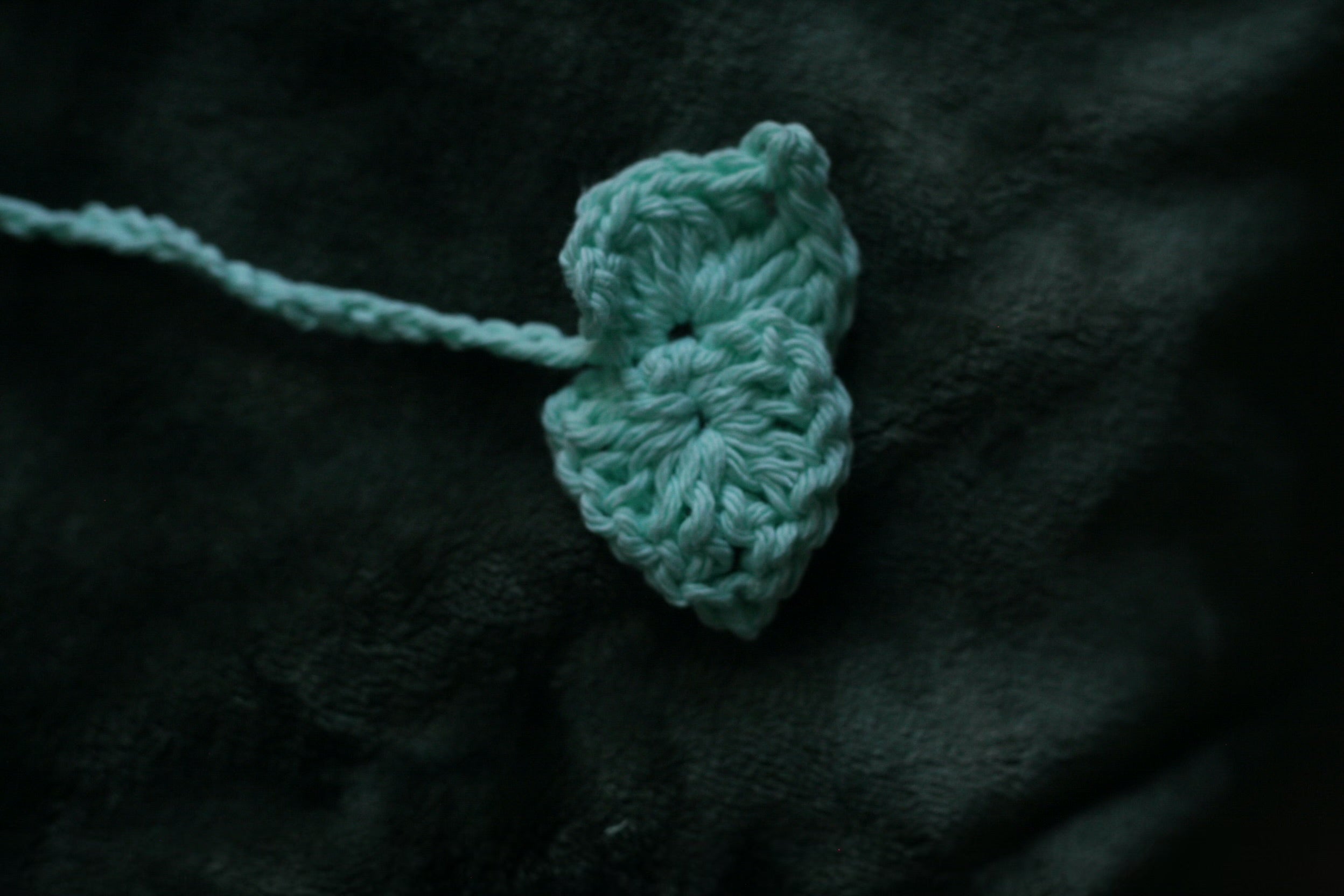 Marcapáginas de crochet de vid