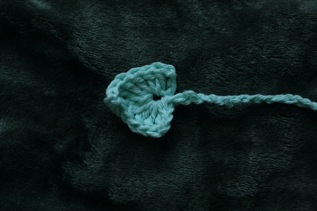 Marcapáginas de crochet de vid